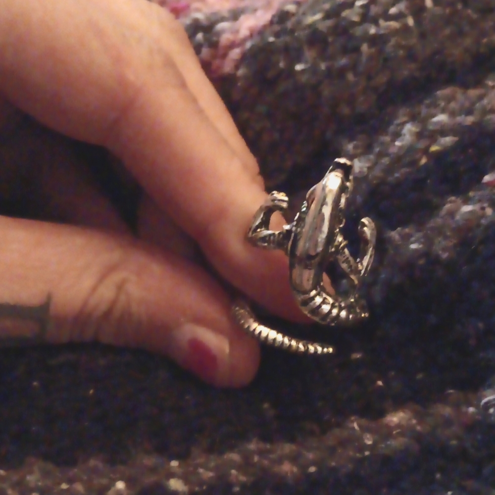 Predator Wrap Around Ring
